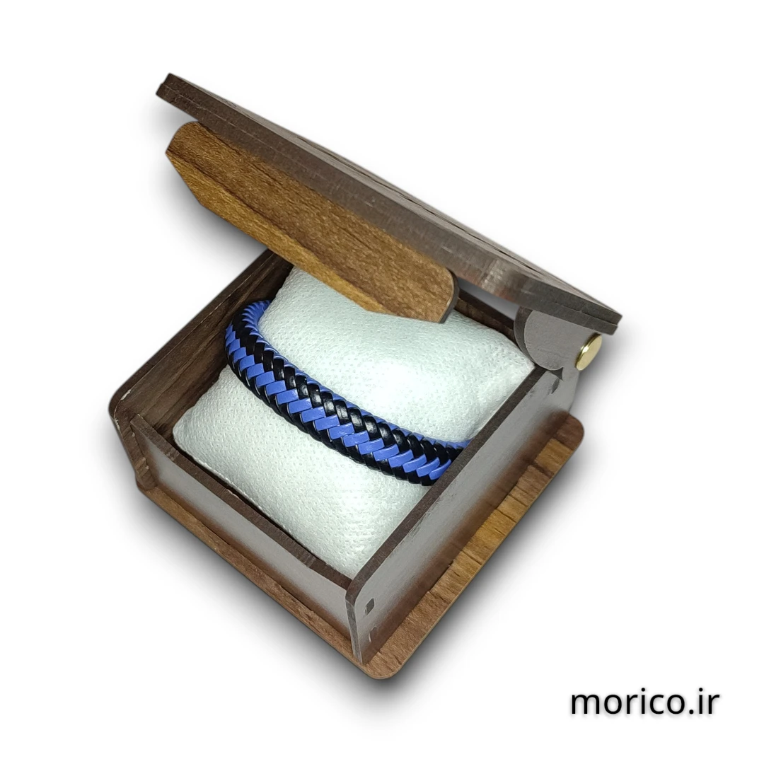 دستبند چرم آبی مشکی کد 114 به همراه باکس